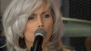 Emmylou Harris  Pancho and Lefty Live at Farm Aid 2003 [upl. by Hailed]