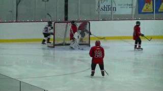 20170211 Notre petit fils Elliot Paquet qui joue dans un tournoi de hockey à Québec Québec [upl. by Reel649]