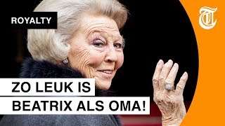 Beatrix laat zich steeds meer gaan [upl. by Witha]