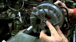 Montage motor van een Solex model OTO [upl. by Elitnahc]