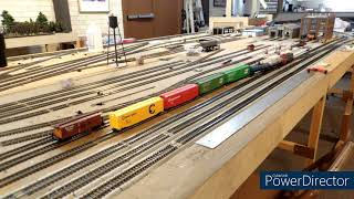 Tex La HO Scale Ops Video Athearn Southern Pacific SW7 with Local Freight [upl. by Arraic]