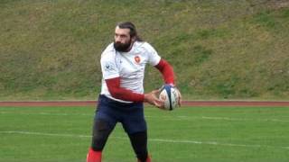 Rugby  Chabal publie une autobiographie polémique [upl. by Vyner]