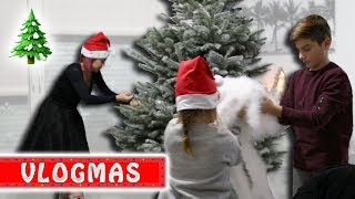 VLOGMAS 2  On fait notre Sapin de Noël avec vous 🎄  Family Vlog [upl. by Clyde741]