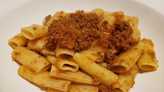 Pasta alla bolognese  ricetta primo piatto della tradizione italiana [upl. by Mure71]