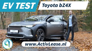 Toyota bZ4X Review – De eerste elektrische Toyota [upl. by Ariaj]