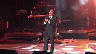 Gilberto Santa Rosa  Conciencia En Vivo [upl. by Erlin90]