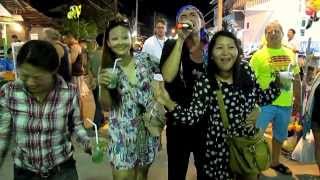 Funny Thai Girls singing Hotel California with Edgar Murray at Walking Street in Thailand [upl. by Ailey955]