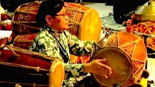 SAMPAK SLENDRO MANYURO  Playing Kendang  Drum  Javanese Gamelan Music HD [upl. by Thorndike]