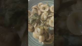 orecchiette con broccoli fatti a modo mioricettafacileveloce [upl. by Ahcsap836]