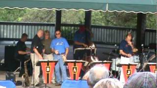 Bill Allreds Classic Jazz Band at the Dubuque Arboretum June 20 2010 [upl. by Anilatak961]