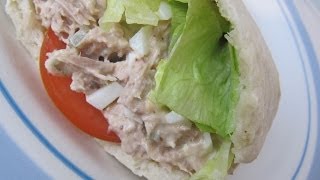 Tuna salad im Pitabrot  yummypilgrim [upl. by Croix]