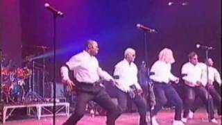 🔥★Wenge Musica Maison Mère  Werrason★🔥  Entrée des danseurs  Bercy 2000 [upl. by Kern]