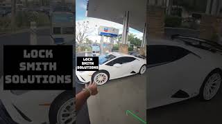 lamborghini huracán se le quedaron las llaves dentro  LockSmith Solutions cerrajero automobile [upl. by Bor]