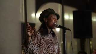 Gold  Beverley Knight Sessions58 [upl. by Sarchet]