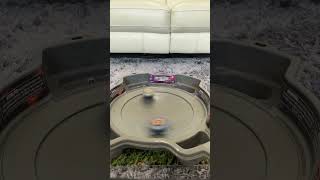 Knockout Odax VS Slash Valkyrie beybladecontent beyblade beyblader [upl. by Elwin]