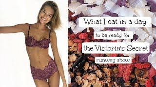 What I Eat In A Day As A Model Pt 1  Victoria Secret Show Meal Prep  Sanne Vloet [upl. by Chaing]