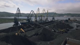 3x TS 52 Radial Telescopic stockpiling coal in Maly Port [upl. by Dorr]