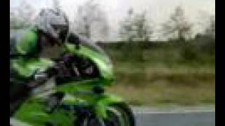 Toyota MR2 20V Blacktop vs Kawasaki Ninja ZX6R [upl. by Ricki64]