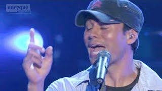 Enrique Iglesias  Nunca Te Olvidare LIVE English lyrics [upl. by Zertnom55]