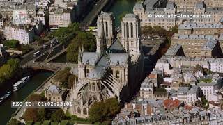 Aerial Footage Paris Highlights N°5 Historical Center  Louvre  The islands and the river Seine [upl. by Hayne]