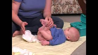 Tips for Changing Diapers of a Newborn Baby [upl. by Sesilu]