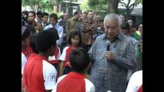 Temu Wicara Presiden Soeharto pada Hari Anak Nasional di Istana 13071994 [upl. by Artemahs470]