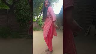 Karta rehta hu me bas teri hi baatenviralshortvideos dance parulsarswat [upl. by Uah]