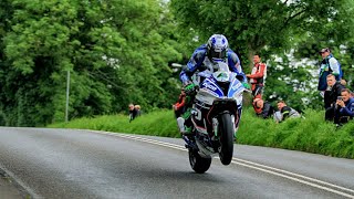 Isle of Man TT 2022 ✔️ Flyby ✔️ Top Speed ✔️ 330kmh ✔️ Great Race [upl. by Ikeda]