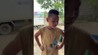 Đổi siêu xe lấy bim bim và cái kết 😂😂😂 funny haihuocvuinhon cuoivobung cuoisacsua shorts [upl. by Nauqas]