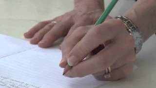 The dynamic tripod grasp handwriting advice from the National Handwriting Association [upl. by Azne]