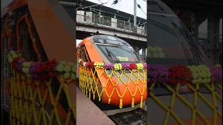 Vande Bharat express Bhagalpur to Howrah [upl. by Anibor]