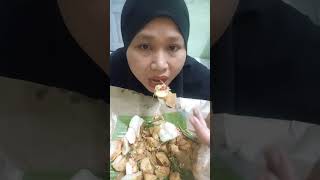 Makanan Khas jawaTimurampMadura Rojak Lontong petis🤤Nemunya diMalaysiasalamanakrantau malaysia [upl. by Hecker]