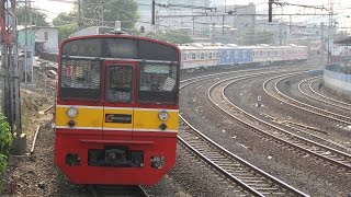 【ジャカルタの鉄道】 ２０３系 ジャティネガラ駅にて [upl. by Orji]