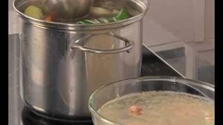 Recette de consommé de bœuf [upl. by Lrat58]