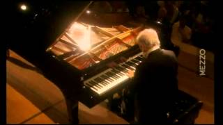 Beethoven Sonata N° 32 Daniel Barenboim [upl. by Ylevol]