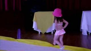 ethaly  desfile moda infantil [upl. by Worl]