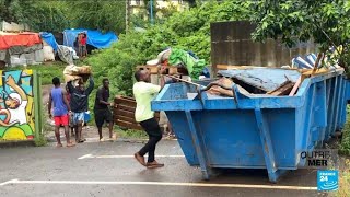 À Mayotte un camp de migrant démantelé sous la pression des riverains • FRANCE 24 [upl. by Tallu]