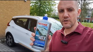 Waxing my white car with Sonax Xtreme Brilliant Wax 1 Hybrid NPT [upl. by Gorges330]