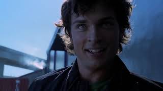 Smallville 3x01  Red K Clark robs a bank and escapes from police [upl. by Magnum688]