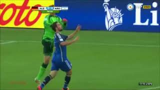 Si el VAR hubiese existido hace 4 años esto era penal de Neuer sobre Higuaín [upl. by Purington283]