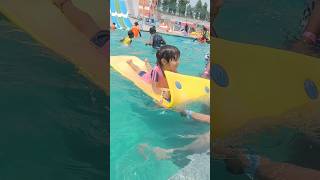 Mujhe to nahi lag raha h paltu gi funny waterpark thegeetagurjar youtubeshorts shorts [upl. by Chalmer]