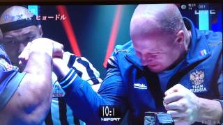 Fedorov vs Bob Sapp in ARM Wrestling Competition in Japan  フェドロフ vs ボブ・サップ [upl. by Morrill789]