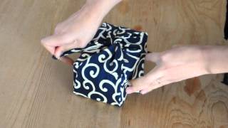 How to tie a Furoshiki for a Bento Box [upl. by Onitram22]