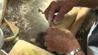 How to Crimp a Cornish pasty [upl. by Wahkuna]