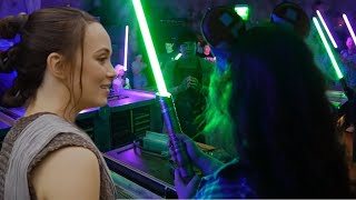 Custom Lightsaber at Savi’s Workshop in Galaxy’s Edge  Disney’s Hollywood Studios 2024 [upl. by Nirrej]