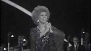 Iva Zanicchi  TESTARDA IO Live 1975 [upl. by Ytisahcal]