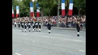 Défilé du 14 juillet 2012 des Chasseurs a pied et alpins [upl. by Yarahs]