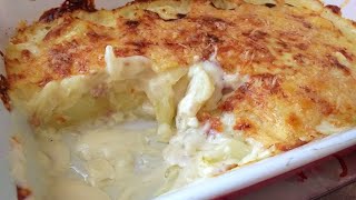 غراتان بطاطا بصلصة البيشاميل سهل و سريع gratin de pomme de terre au thon et a la sauce béchamel [upl. by Hsara327]