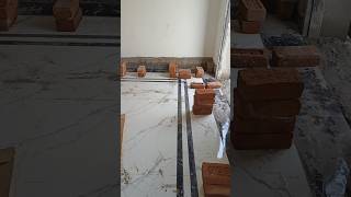 टाइल्स के ऊपर ईटे क्यों रखते हैं construction tiles [upl. by Yrrum372]