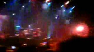 Kings of Leon  Manhattan live [upl. by Magdalene]